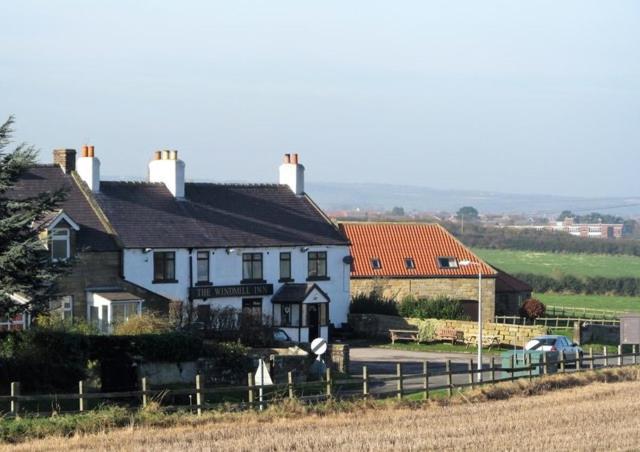 Stainsacre The Windmill Inn - Whitby מראה חיצוני תמונה